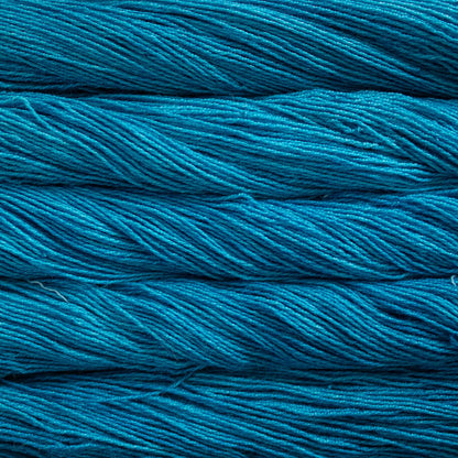 Malabrigo Dos Tierras DK Yarn color 683 Cian