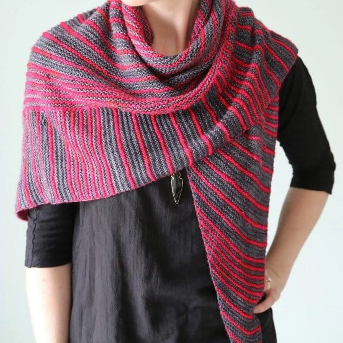 Itineris Shawl Pattern by The Yarniad - Paradise Fibers