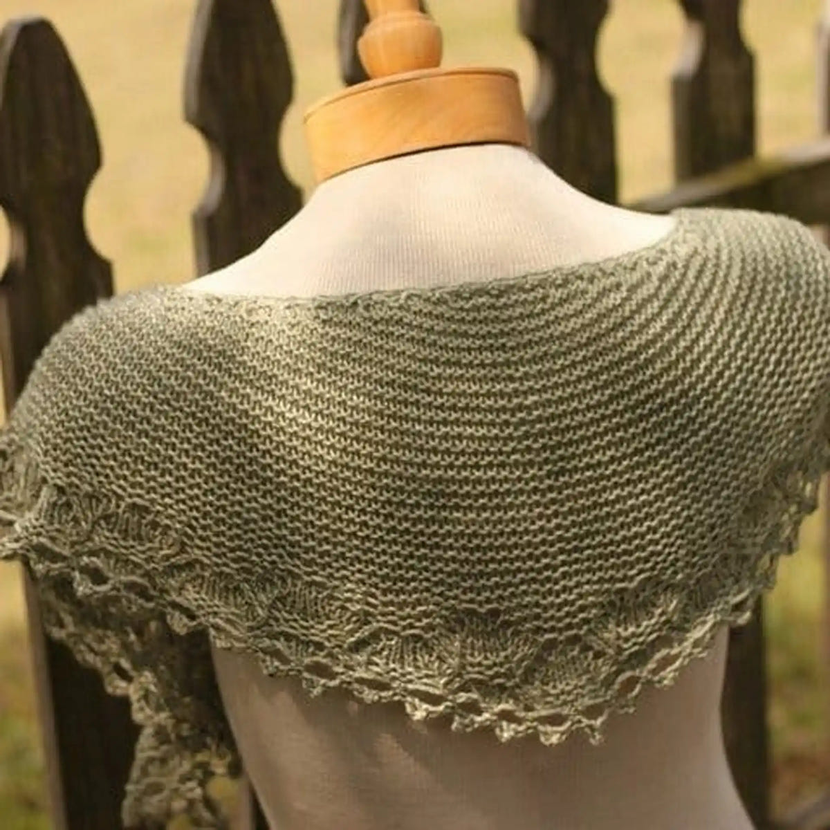 Jovia Shawlette Pattern by Corrina Ferguson - Paradise Fibers