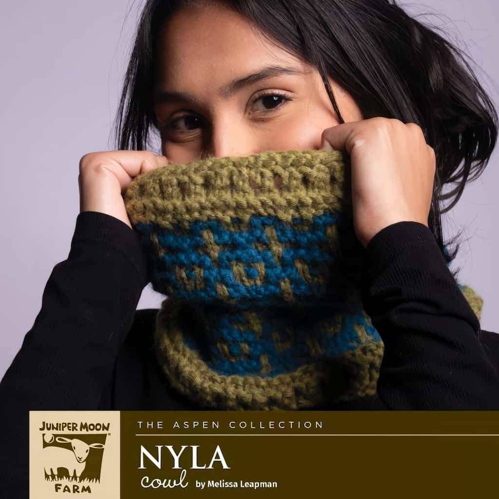 Juniper Moon Nyla Cowl Pattern - Paradise Fibers