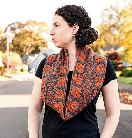 Lorraine Cowl Knitting Kit - Paradise Fibers