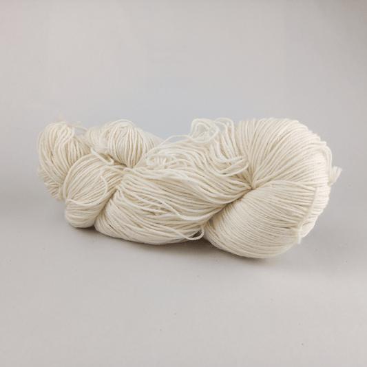 Maccheroni | 80% Merino 20% Ramie Fingering Yarn - Paradise Fibers