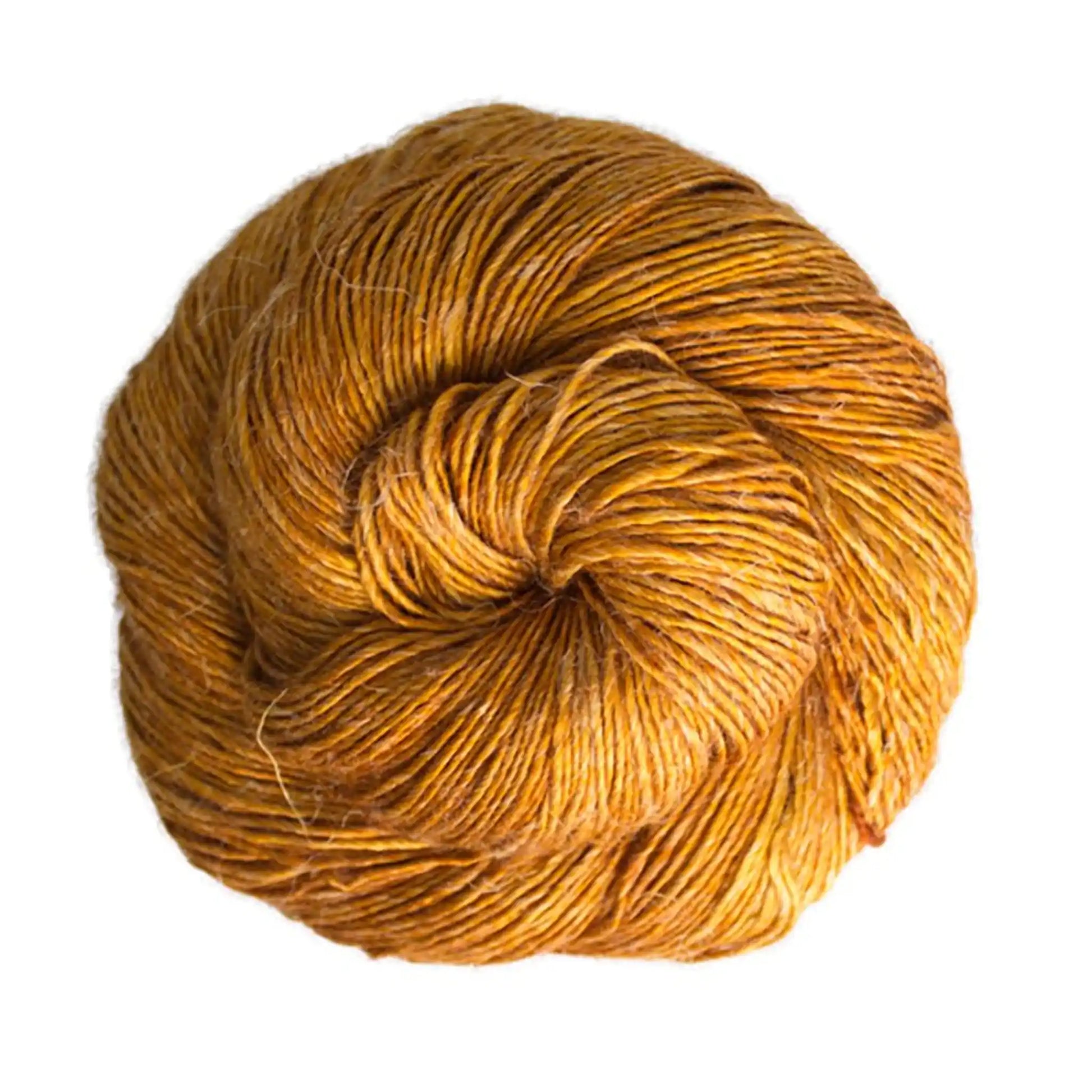 Macrophylla Shawl Kit in Susurro color 096 Sunset