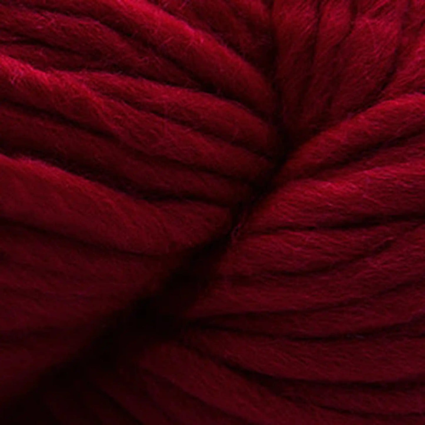 Cascade Magnum Super Bulky Yarn color 9404 Ruby