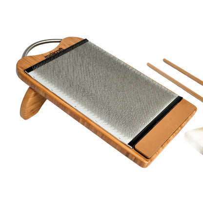 Majacraft Blending Board with metal handle and 72 TPI carding cloth