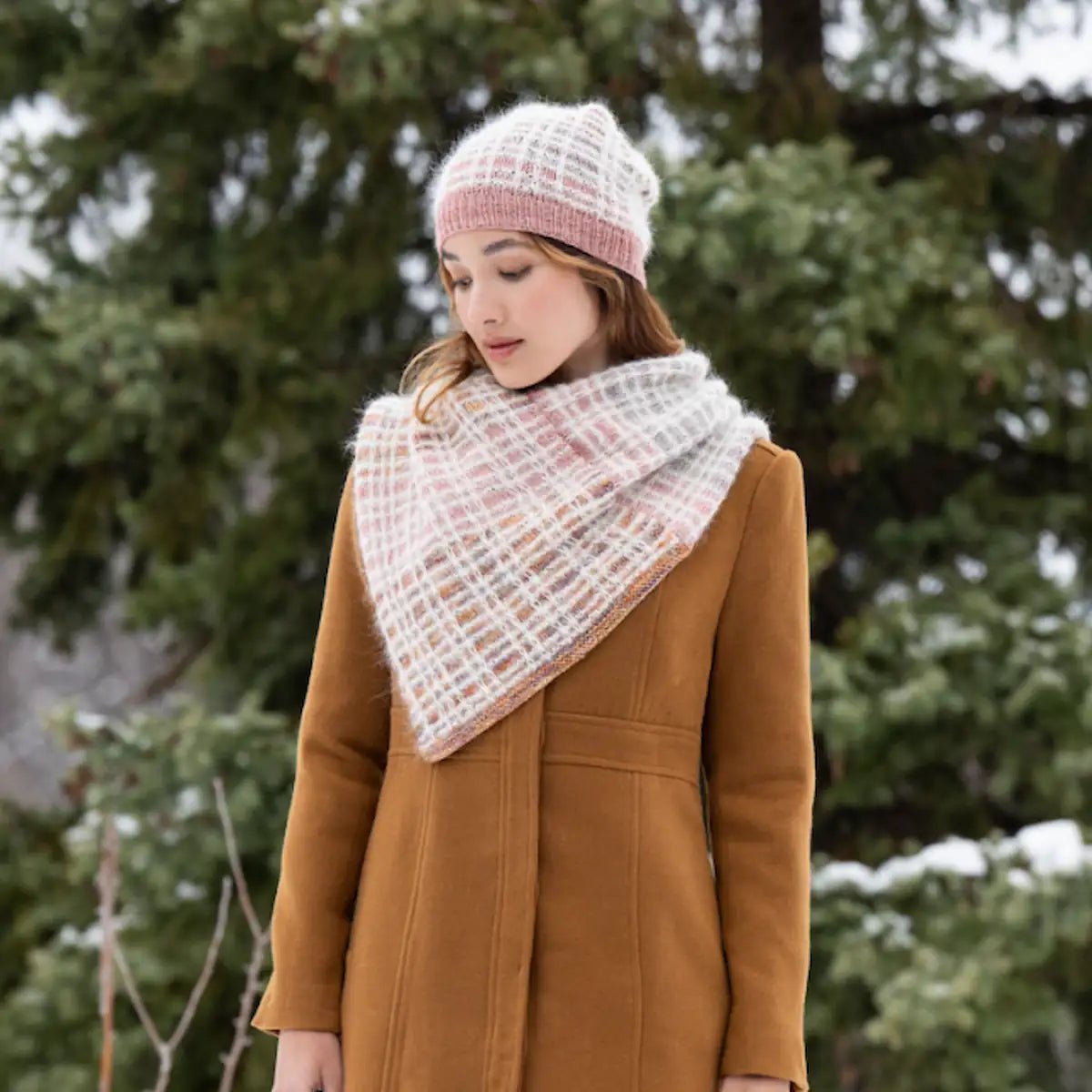 Malabrigo 2025 Holiday Kit – Entramado Hat & Cowl - Paradise Fibers