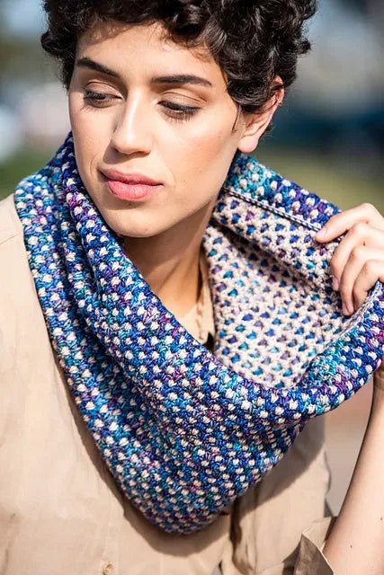 Malabrigo Booklet - Dotty Cowl - Paradise Fibers