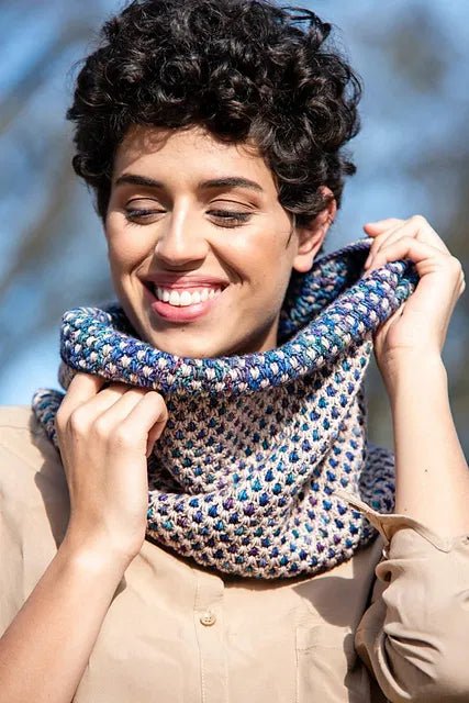 Malabrigo Booklet - Dotty Cowl - Paradise Fibers