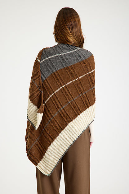 Mirasol Mercedes shawl back view
