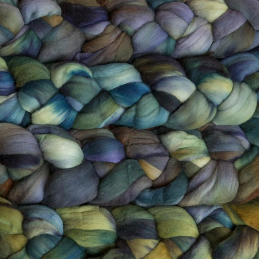 Hojas 880 - Malabrigo Nube Roving Fiber Braid
