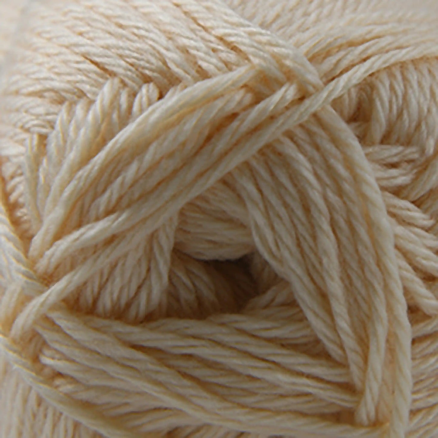 Cascade Pacific Worsted Yarn color 116 Lamb