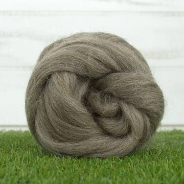 Paradise Fibers Grey Suffolk Roving