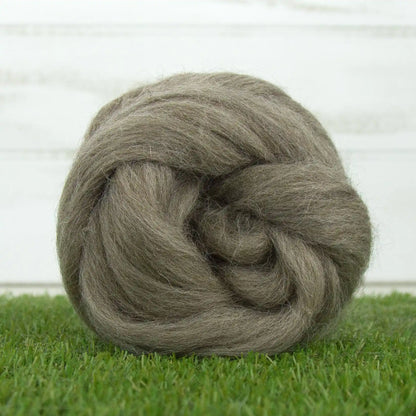 Paradise Fibers Grey Suffolk Roving