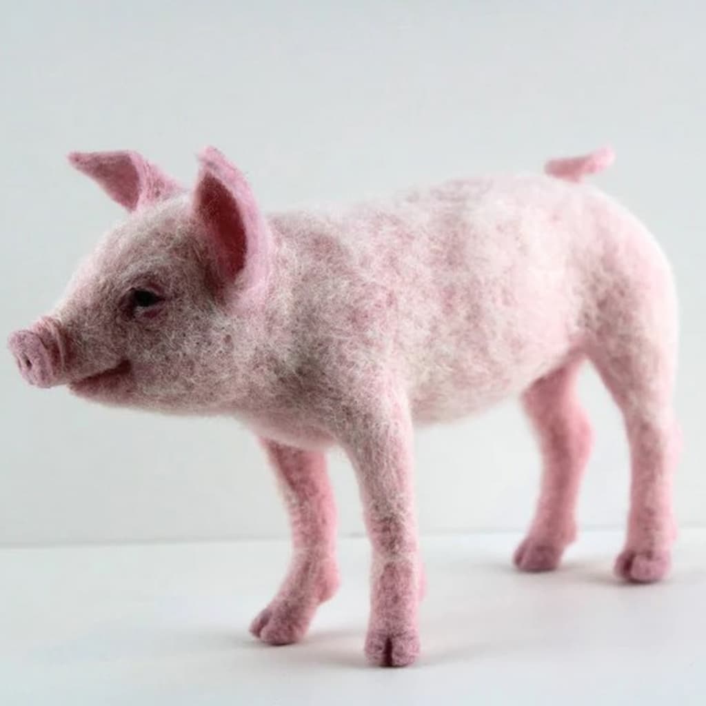 Pippin the Pig Needle Felting Kit - Paradise Fibers