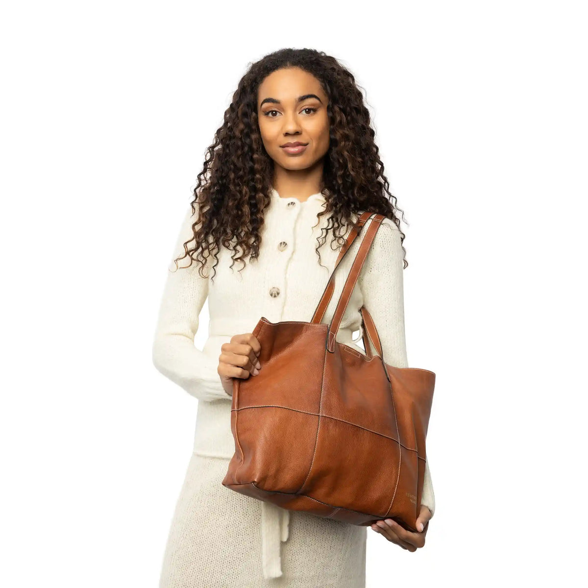 RE:DESIGNED Project 19 - Leather Shopper Bag color Walnut
