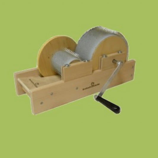 Wool carding machine