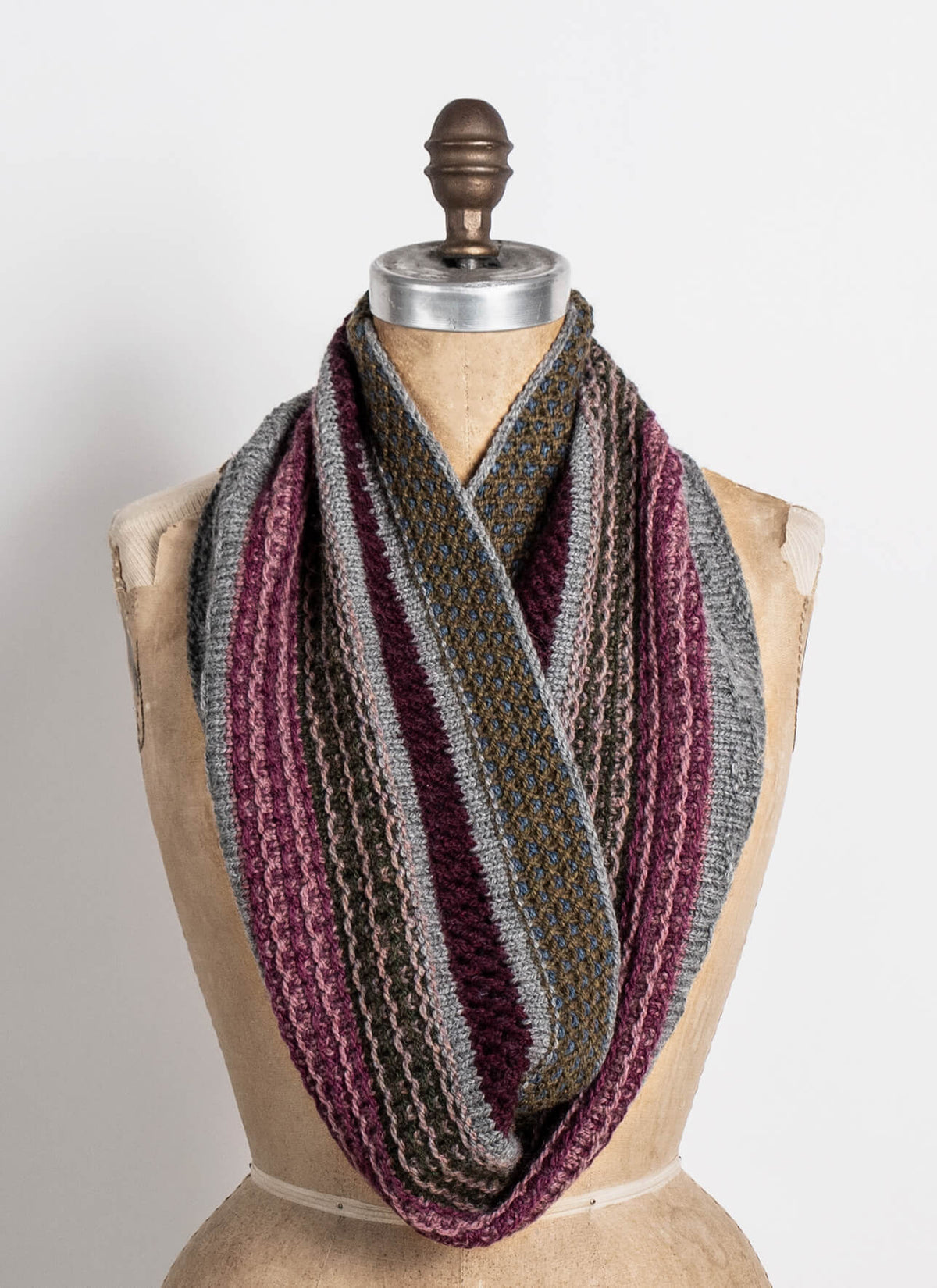 Ellensburg Cowl knit project