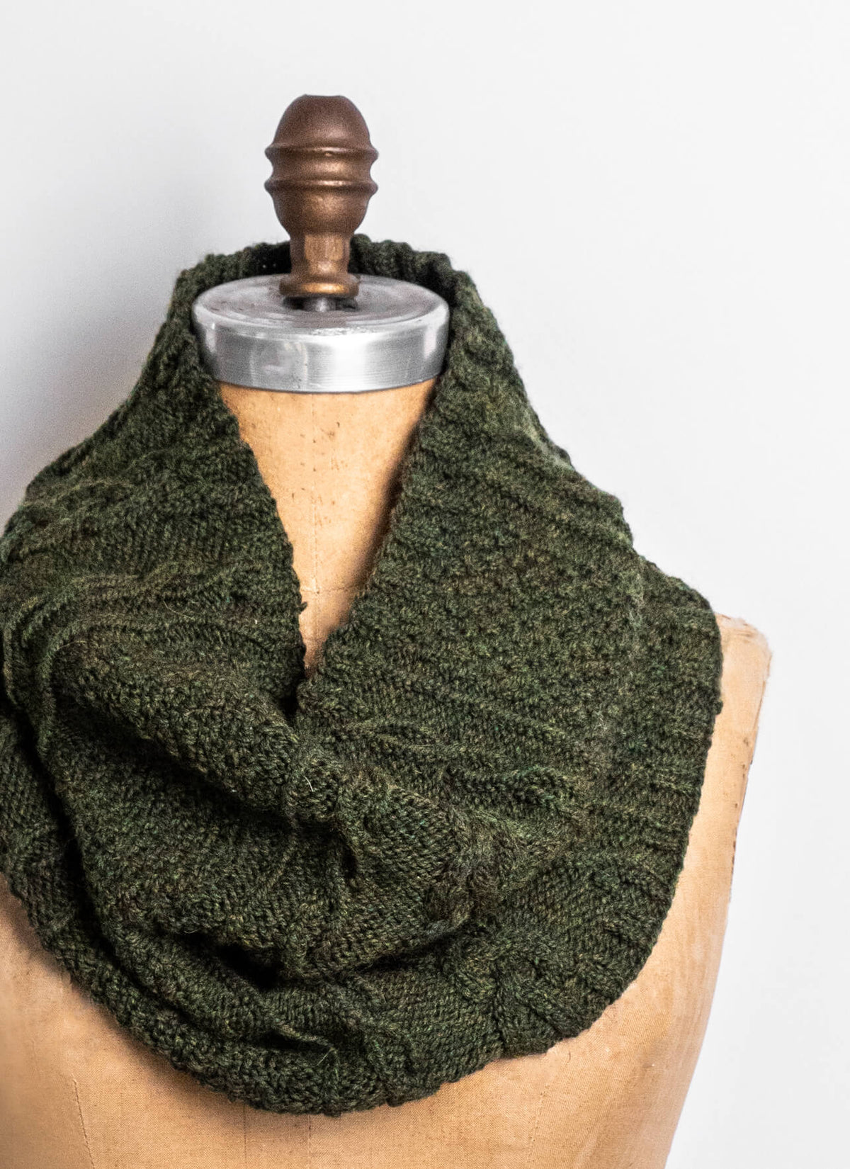 Royal Oak Cowl knit project