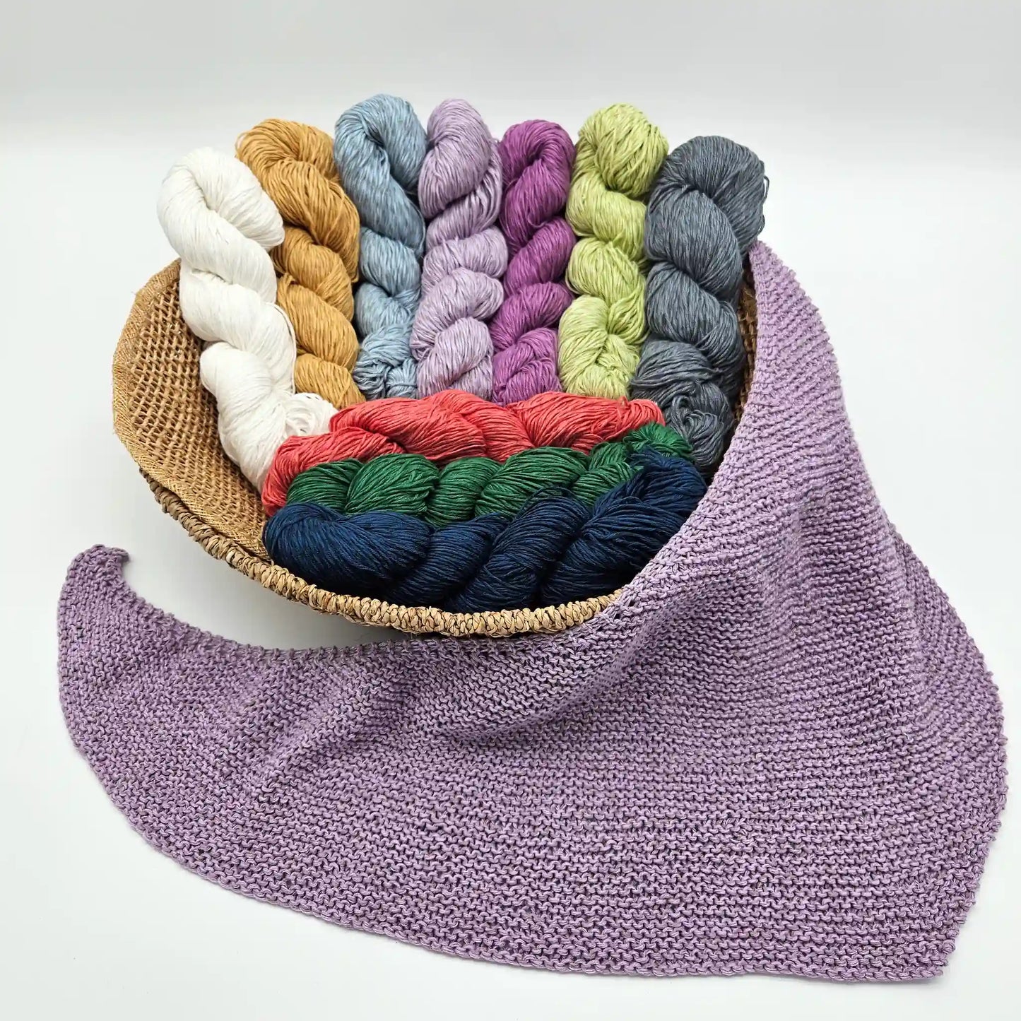 Urth Yarns Etesia Hand-Dyed Cotton Linen DK Yarn