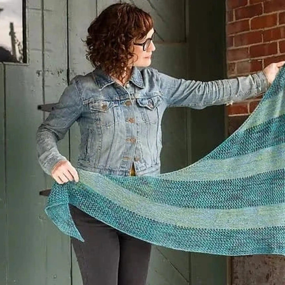 VIANNETTE SHAWL Pattern by Juniper Moon - Leaflet - Paradise Fibers