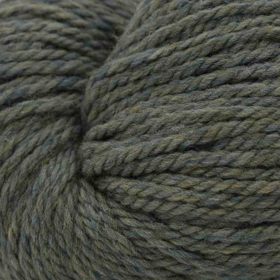 Cascade 220 Yarn - 8401 Silver Grey