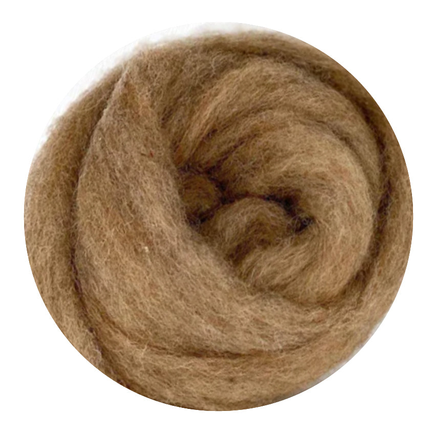 Color Mouse. A light brown shade of bulky carded corridale wool sliver.