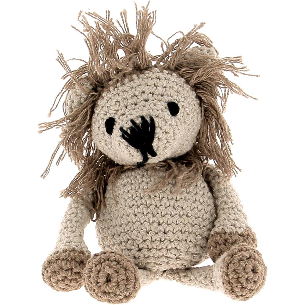 Lion Leroy, a cute brown crochet amigurumi lion.