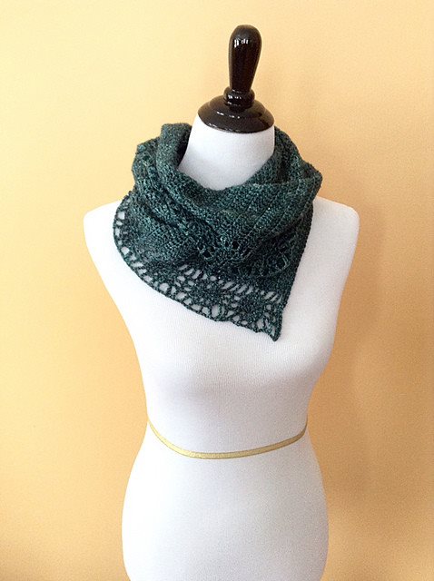 Candeo Shawl (Boomerang Style)-Patterns-