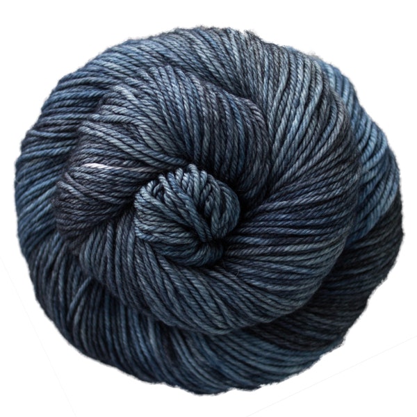 A skein of Caprino in the color Cirrus Gray 845, a tonal blue grey colorway.