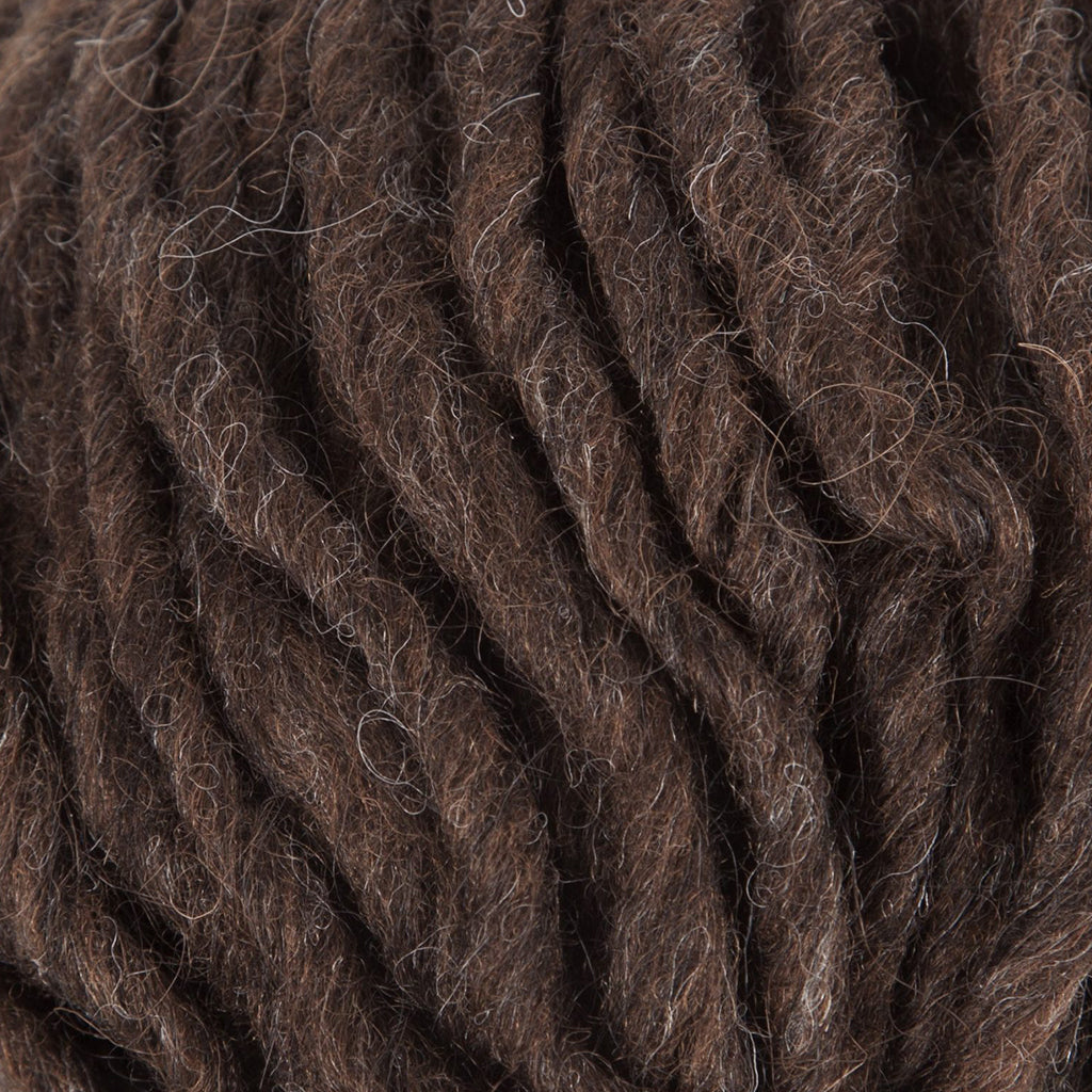 A hank of Lopi's Super Bulky wool yarn Jöklalopi in the color Chocolate 0867.