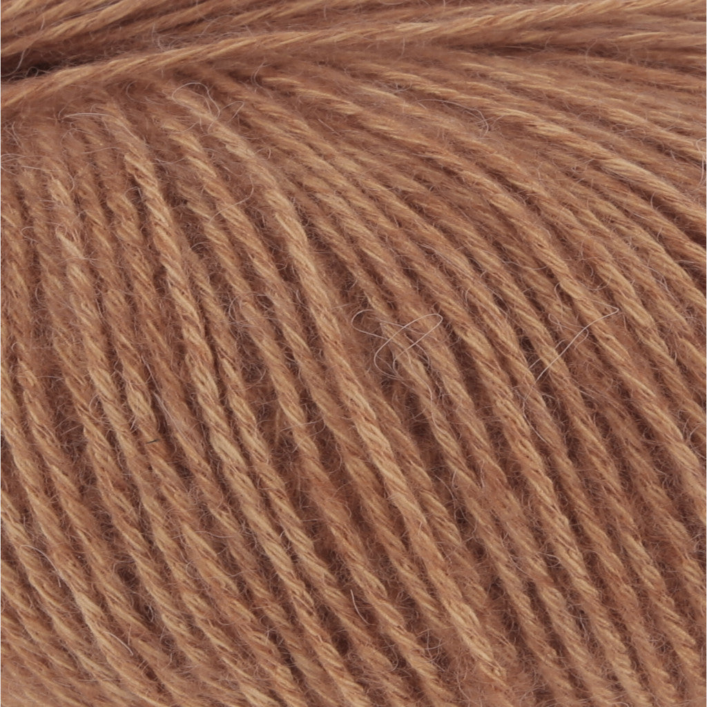 Lang Regina DK 0015 - a warm tan colorway