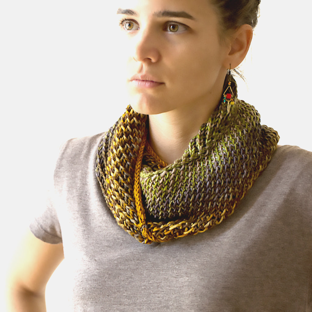 The simple, yet stunning Bella Cowl knit with Urth Yarns Uneek Worsted.