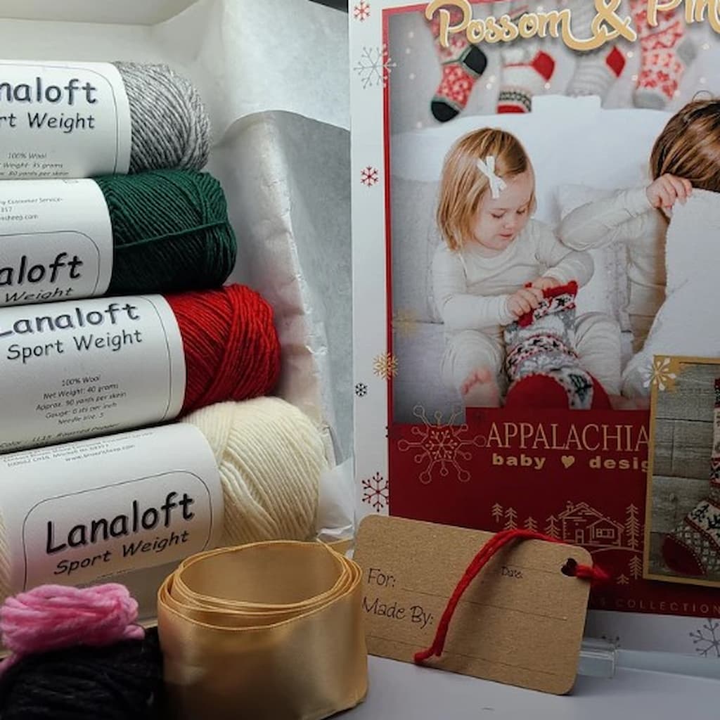 Appalachian Baby Designs Possum & Pine Christmas Stocking Kit - Paradise Fibers