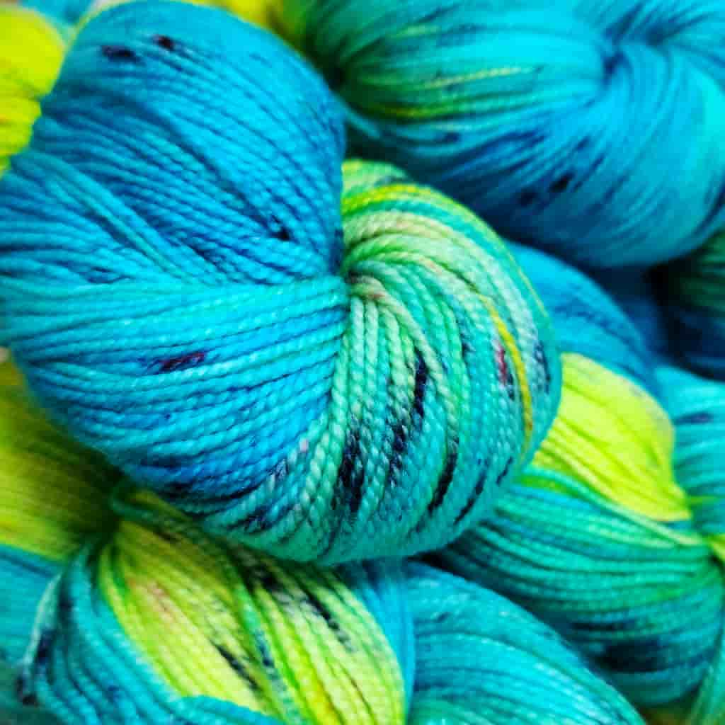 Baah La Jolla Yarn - Multicolored - Paradise Fibers