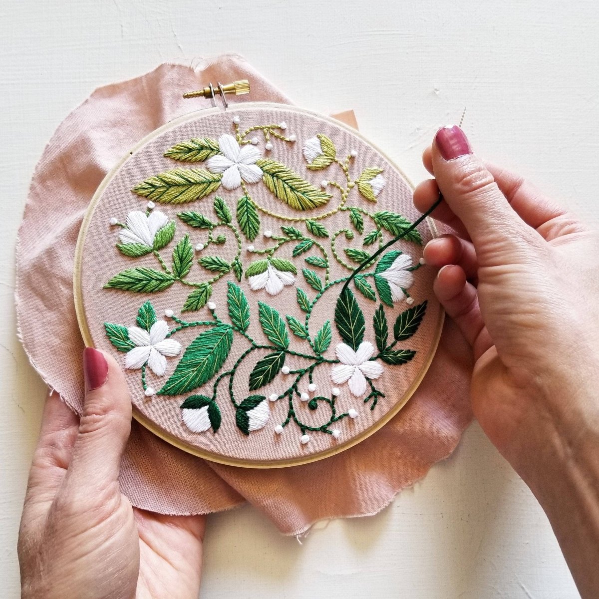 Blissful Blooms Beginner Embroidery Kit - Paradise Fibers