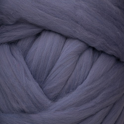 Color Horizon. A dusty purple shade of solid color merino wool top.