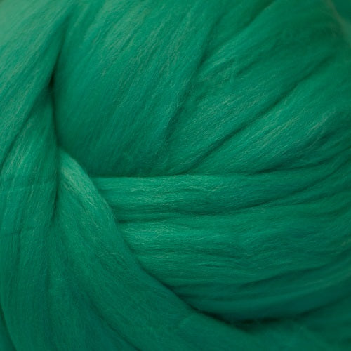 Color Jade. An emerald green shade of solid color merino wool top.