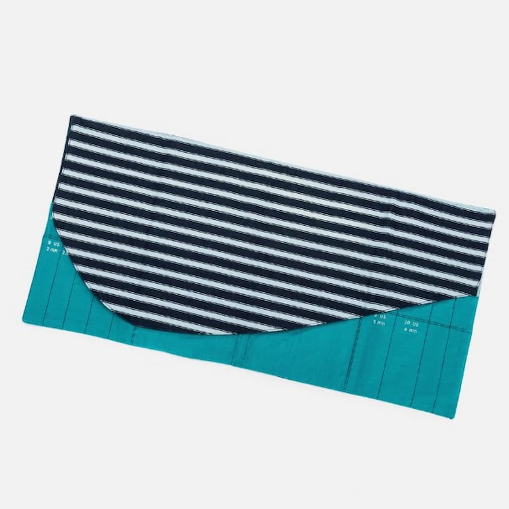 Della Q DPN and Circular Needle Case - Paradise Fibers
