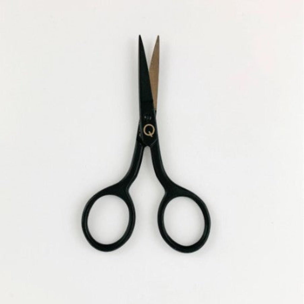 Della Q Scissor Pocket - Paradise Fibers
