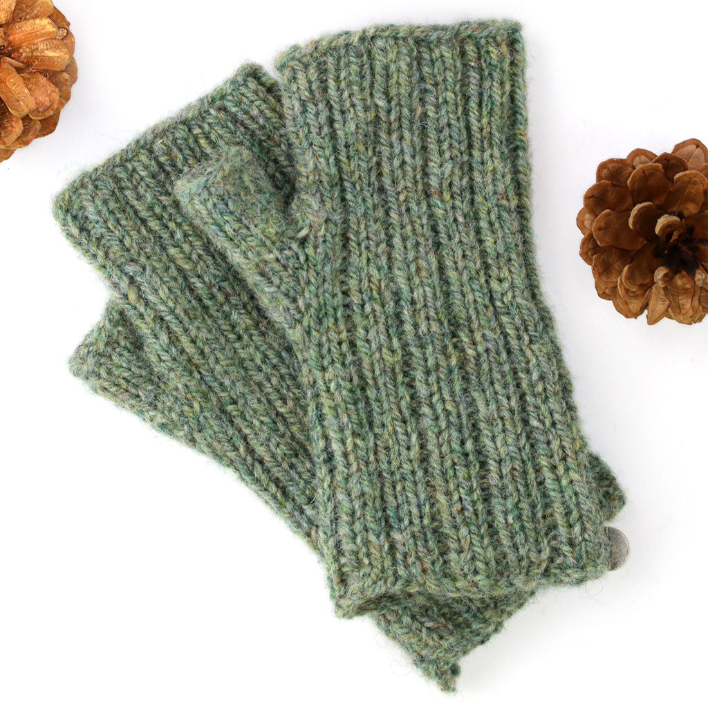 Maine Morning Mitts Kit in Shetland Heather-Kits-Shetland Black 101-