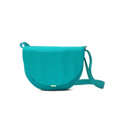 Flip & Tumble little purse. Front view in aqua color. 