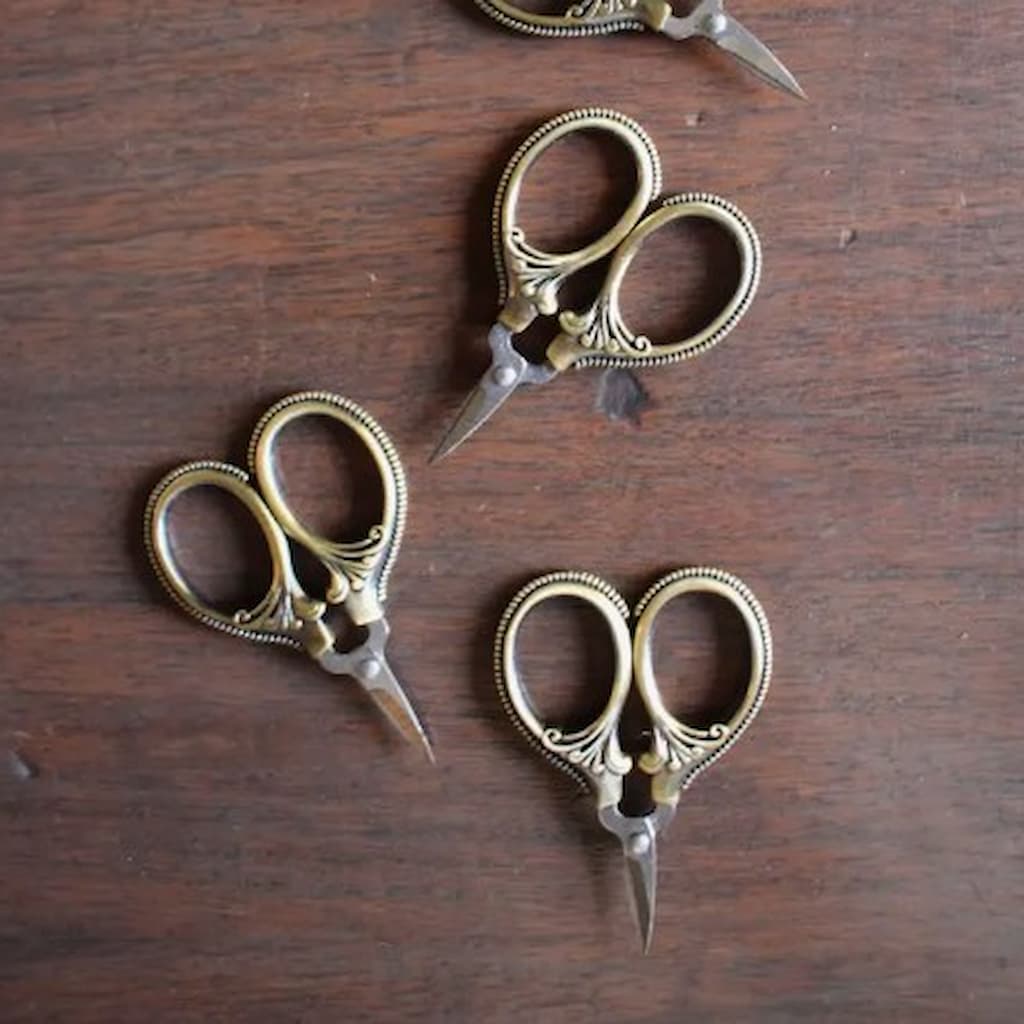 NNK Mini Embroidery Scissors - Paradise Fibers