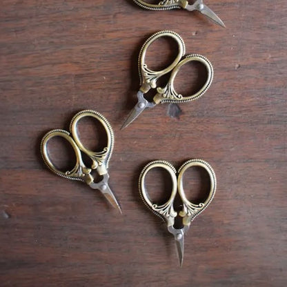 NNK Mini Embroidery Scissors - Paradise Fibers