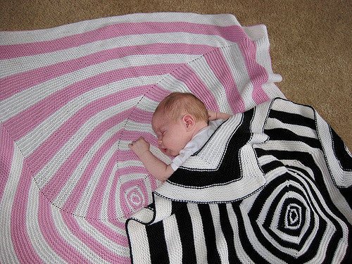 Op Art Blanket Pattern - Paradise Fibers