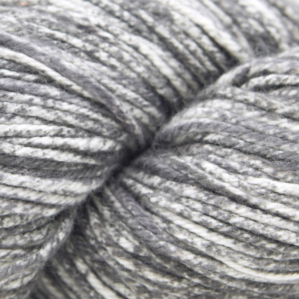 Cascade Nifty Cotton Effects 305 - a variegated light grey and white colorway