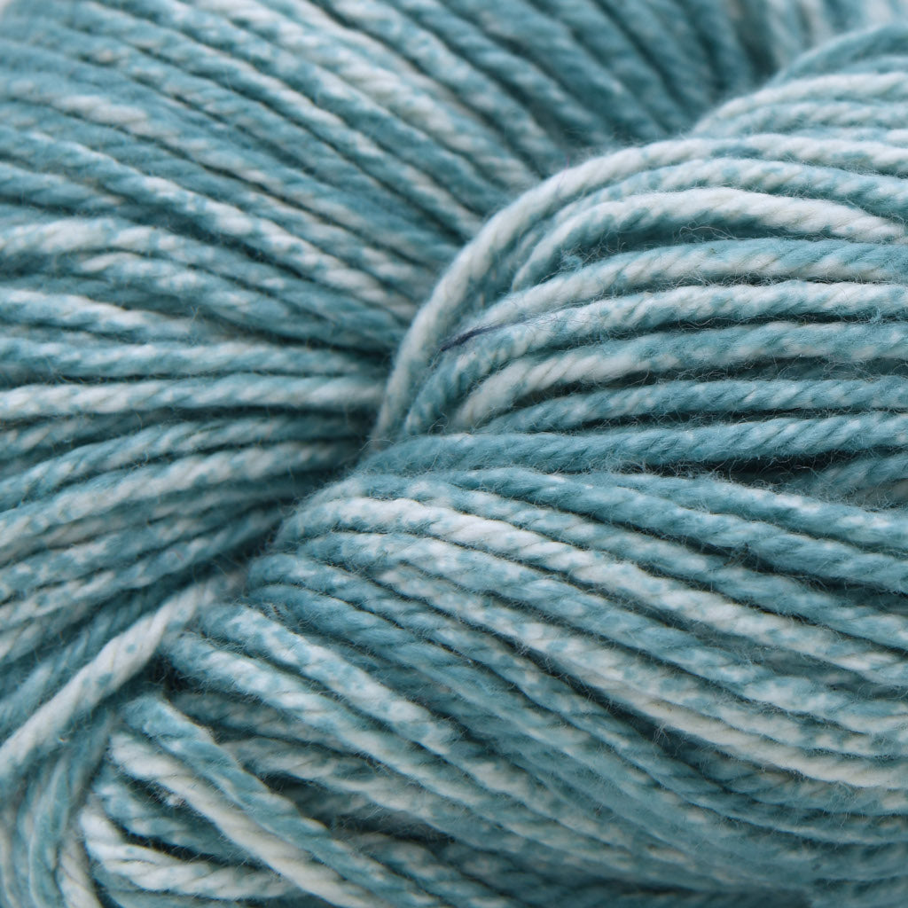Cascade Nifty Cotton Effects 312 - a variegated aqua blue and white colorway