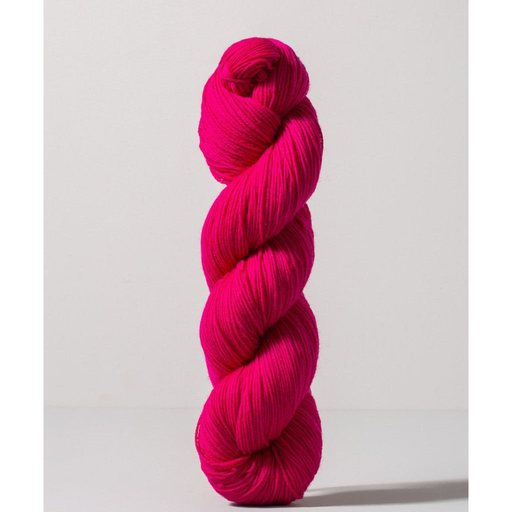 Gusto Wool Core Fingering 1005 - a vibrant magenta colorway