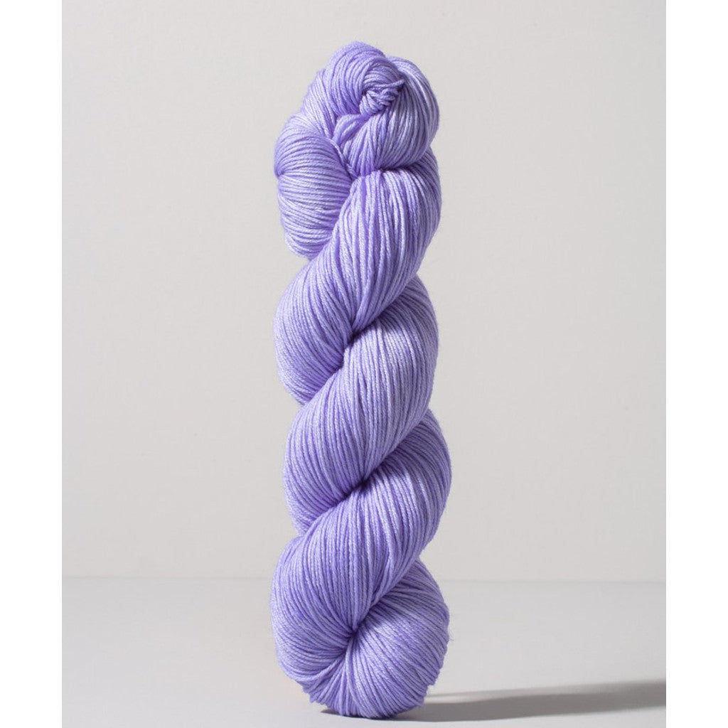 Gusto Wool Core Fingering 1006 - a periwinkle colorway