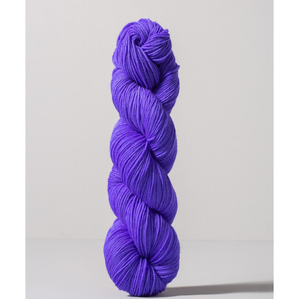 Gusto Wool Core Fingering 1008 - a dark violet colorway