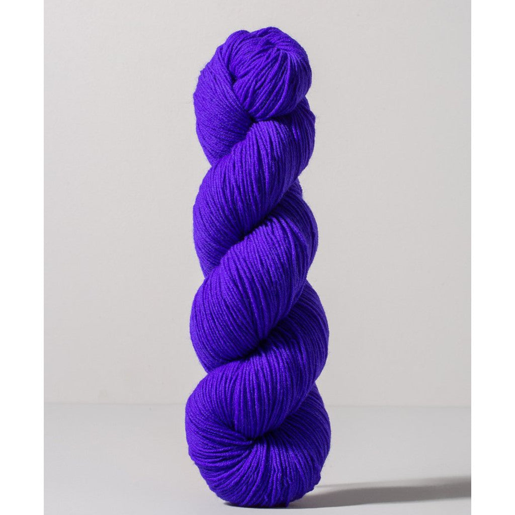 Gusto Wool Core Fingering 1010 - a deep violet-blue colorway